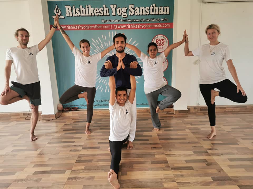 100 Hour Yoga Teacher training In Rishikesh